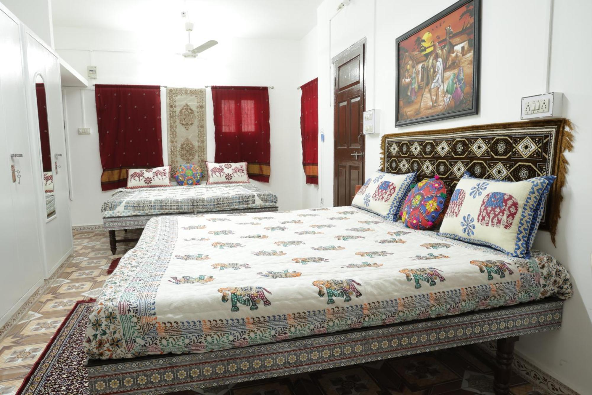 Prag View Heritage Homestay Bhuj Exterior foto
